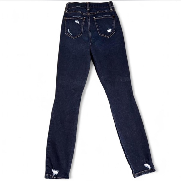 Fashion Nova Dark Blue Distressed Skinny Jeans Size 5 - Picture 2 of 12
